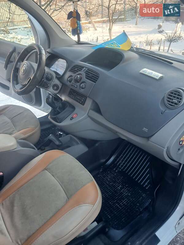 Минивэн Renault Kangoo 2009 в Виннице