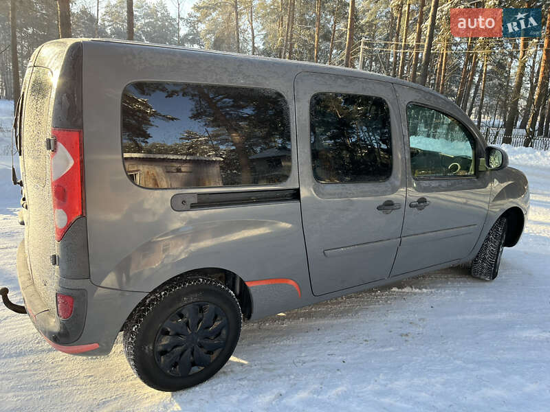 Минивэн Renault Kangoo 2013 в Луцке