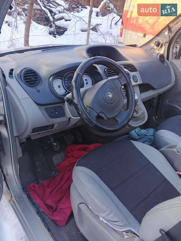 Минивэн Renault Kangoo 2010 в Каменском