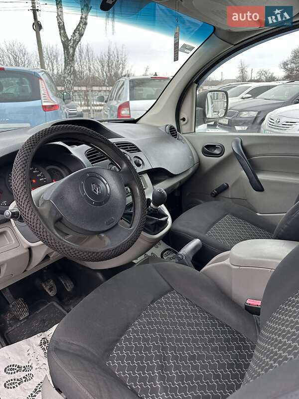 Грузовой фургон Renault Kangoo 2008 в Смеле