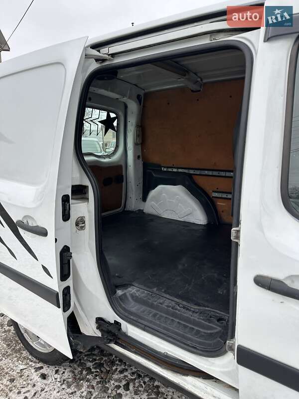 Грузовой фургон Renault Kangoo 2008 в Смеле