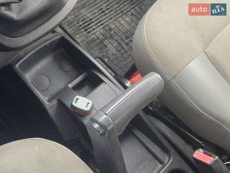 Грузовой фургон Renault Kangoo 2013 в Киеве фото 23 Грузовой фургон Renault Kangoo 2013 в Киеве