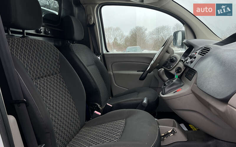 Грузовой фургон Renault Kangoo 2013 в Львове