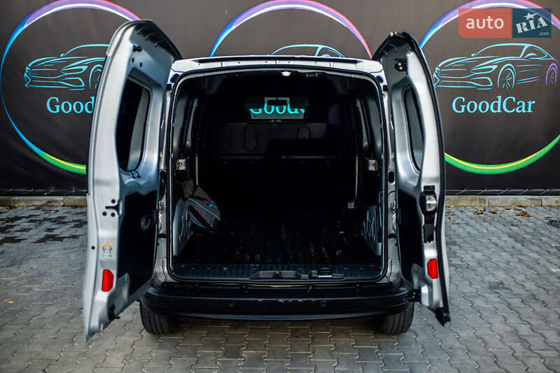 Грузовой фургон Renault Kangoo 2018 в Луцке фото 48 Грузовой фургон Renault Kangoo 2018 в Луцке