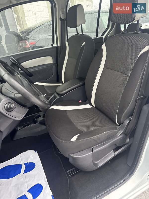 Мінівен Renault Kangoo 2012 в Луцьку фото 34 Мінівен Renault Kangoo 2012 в Луцьку