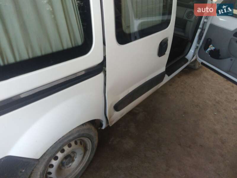 Минивэн Renault Kangoo 2006 в Буштыне фото 6 Минивэн Renault Kangoo 2006 в Буштыне