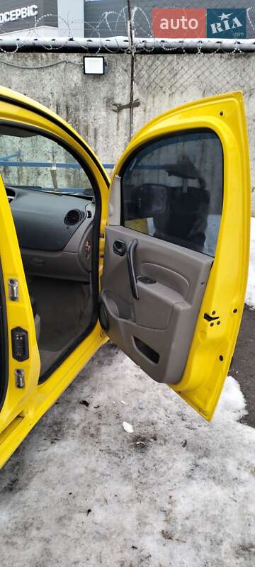 Мінівен Renault Kangoo 2010 в Чернігові