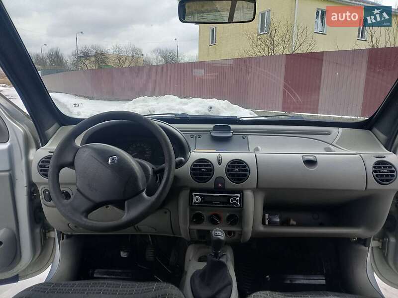 Минивэн Renault Kangoo 2002 в Киеве