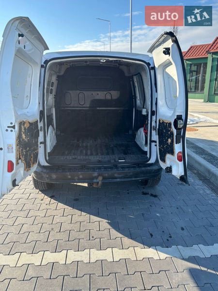 Грузовой фургон Renault Kangoo 2015 в Ирпене