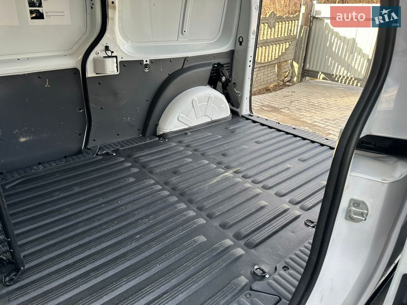 Грузовой фургон Renault Kangoo 2020 в Бориславе