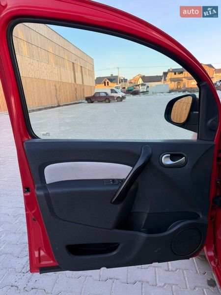 Минивэн Renault Kangoo 2015 в Львове