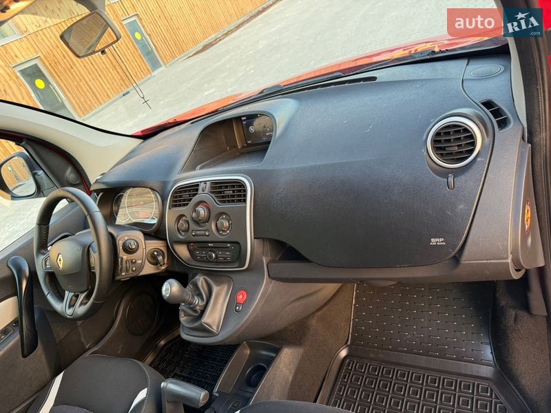 Минивэн Renault Kangoo 2015 в Львове