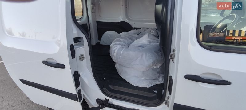 Грузовой фургон Renault Kangoo 2019 в Каменец-Подольском