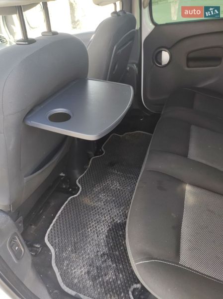 Минивэн Renault Kangoo 2011 в Львове