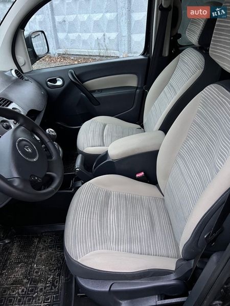 Минивэн Renault Kangoo 2011 в Луцке