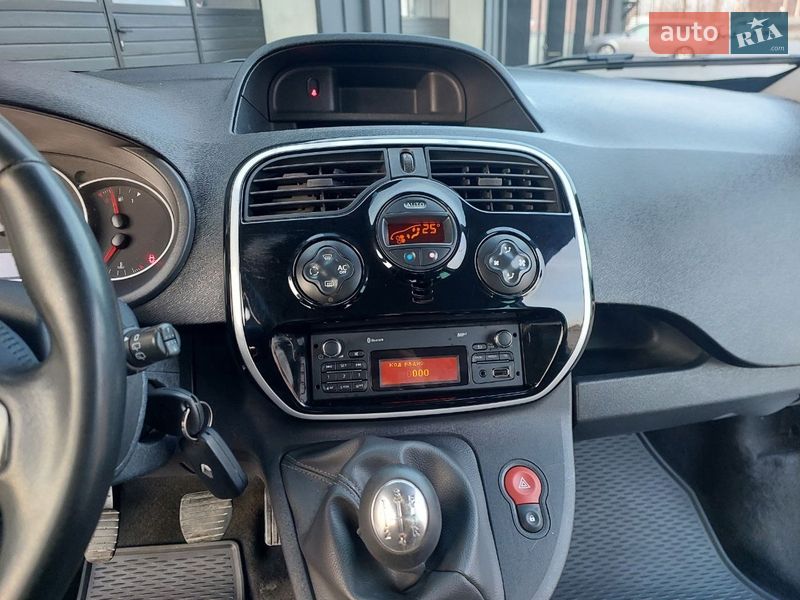 Минивэн Renault Kangoo 2015 в Ровно фото 27 Минивэн Renault Kangoo 2015 в Ровно