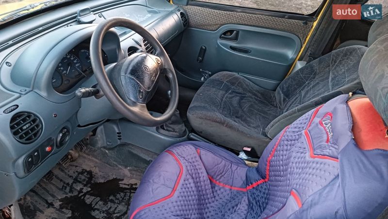 Минивэн Renault Kangoo 2000 в Сарнах