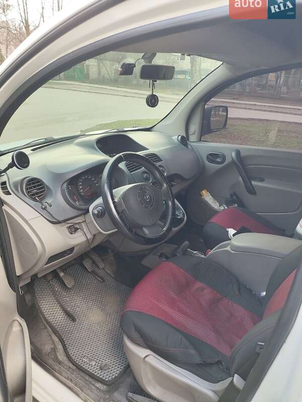 Грузовой фургон Renault Kangoo 2010 в Запорожье фото 6 Грузовой фургон Renault Kangoo 2010 в Запорожье
