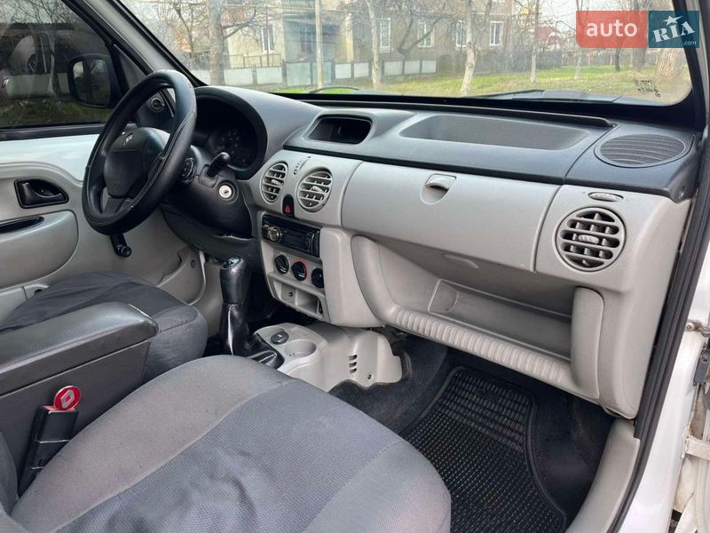 Мінівен Renault Kangoo 2008 в Хотині