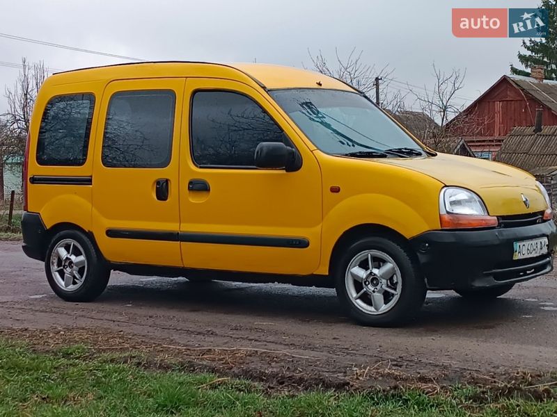Минивэн Renault Kangoo 2000 в Сарнах