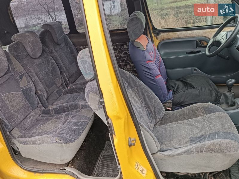 Минивэн Renault Kangoo 2000 в Сарнах