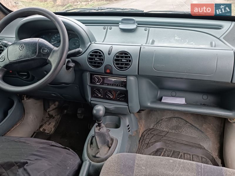 Минивэн Renault Kangoo 2000 в Сарнах