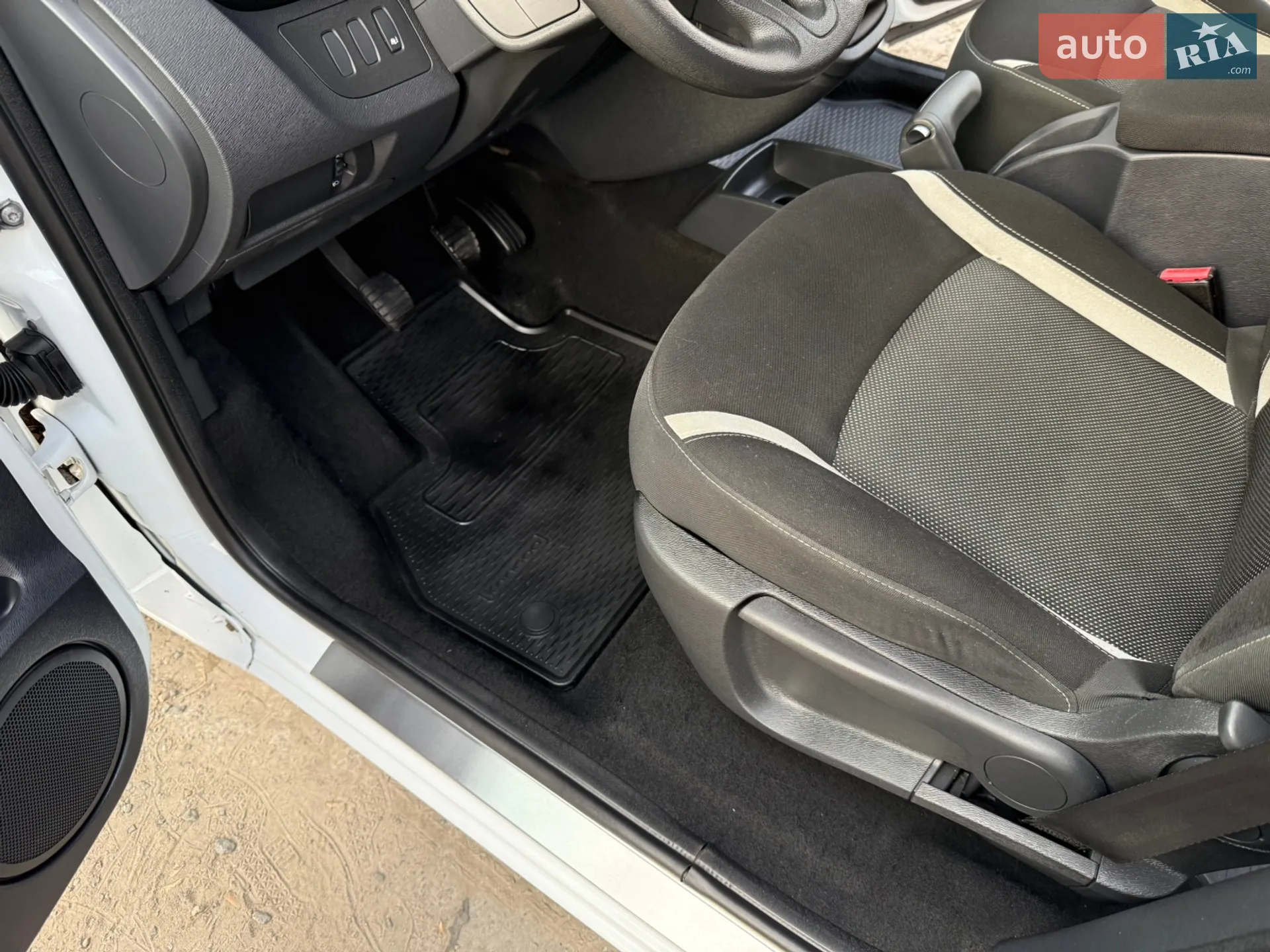 2015 Renault Kangoo - мініатюра 63