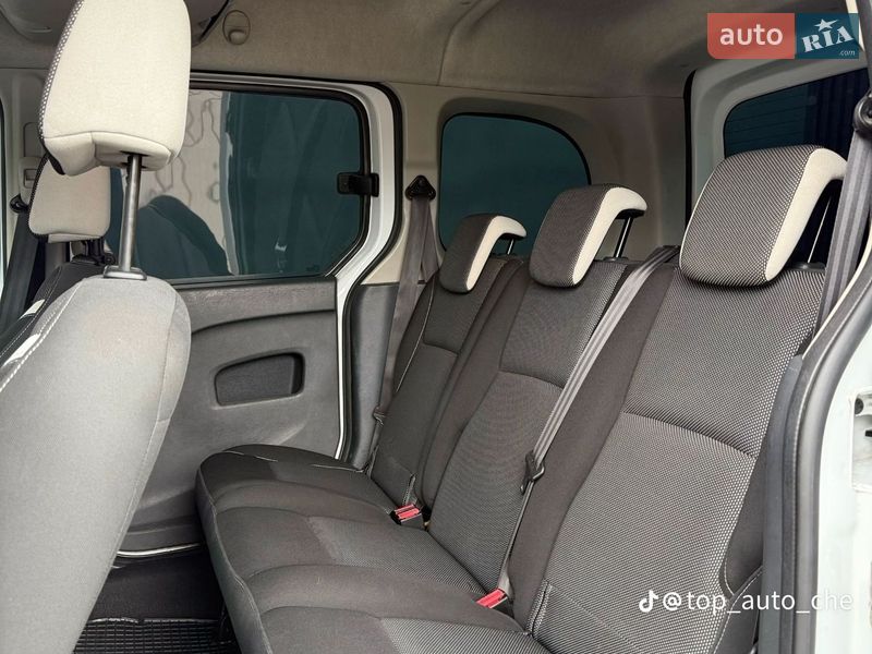 Мінівен Renault Kangoo 2014 в Чернівцях