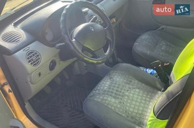 Минивэн Renault Kangoo 2006 в Бурыни