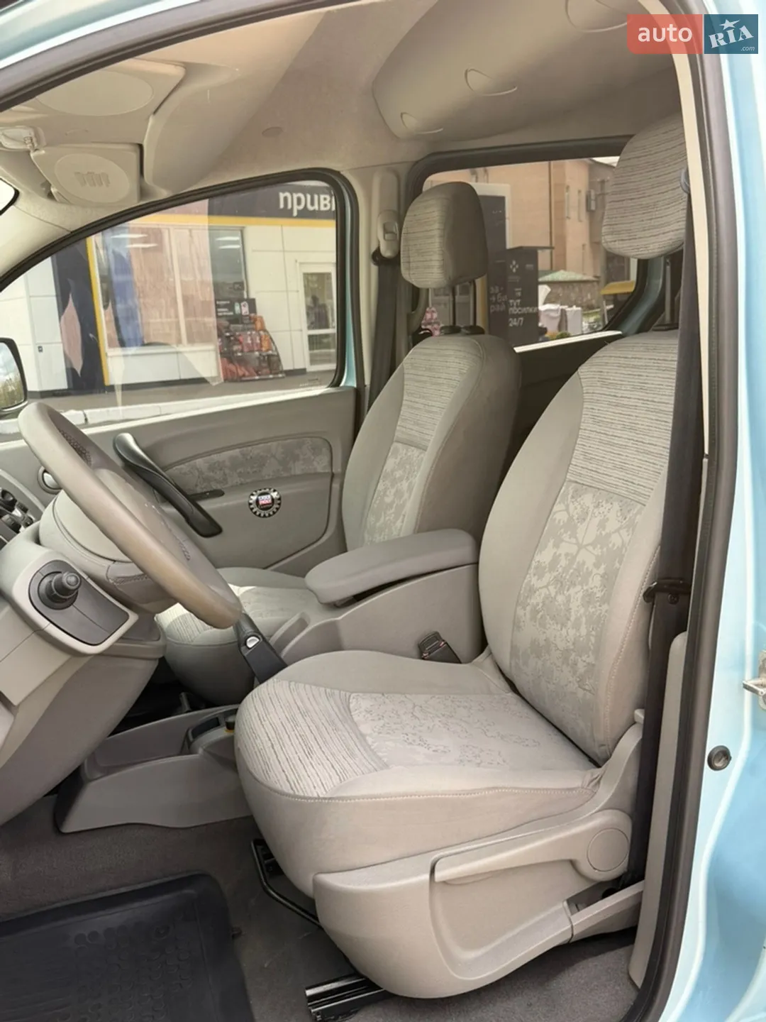 2010 Renault Kangoo - мініатюра 15