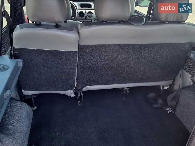 Мінівен Renault Kangoo 2004 в Тернополі