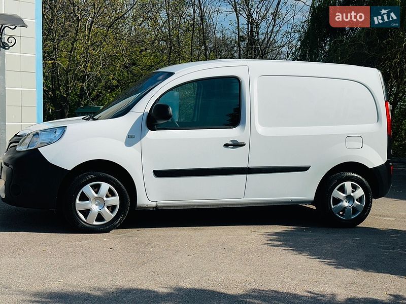 Грузовой фургон Renault Kangoo 2016 в Каменском