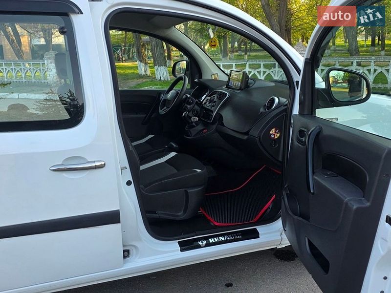 Минивэн Renault Kangoo 2015 в Новоархангельске