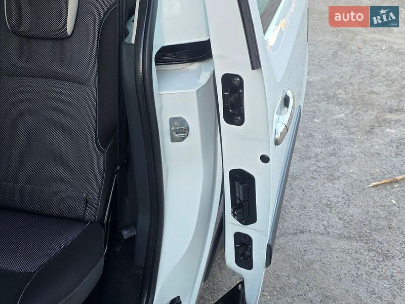 Минивэн Renault Kangoo 2015 в Новоархангельске