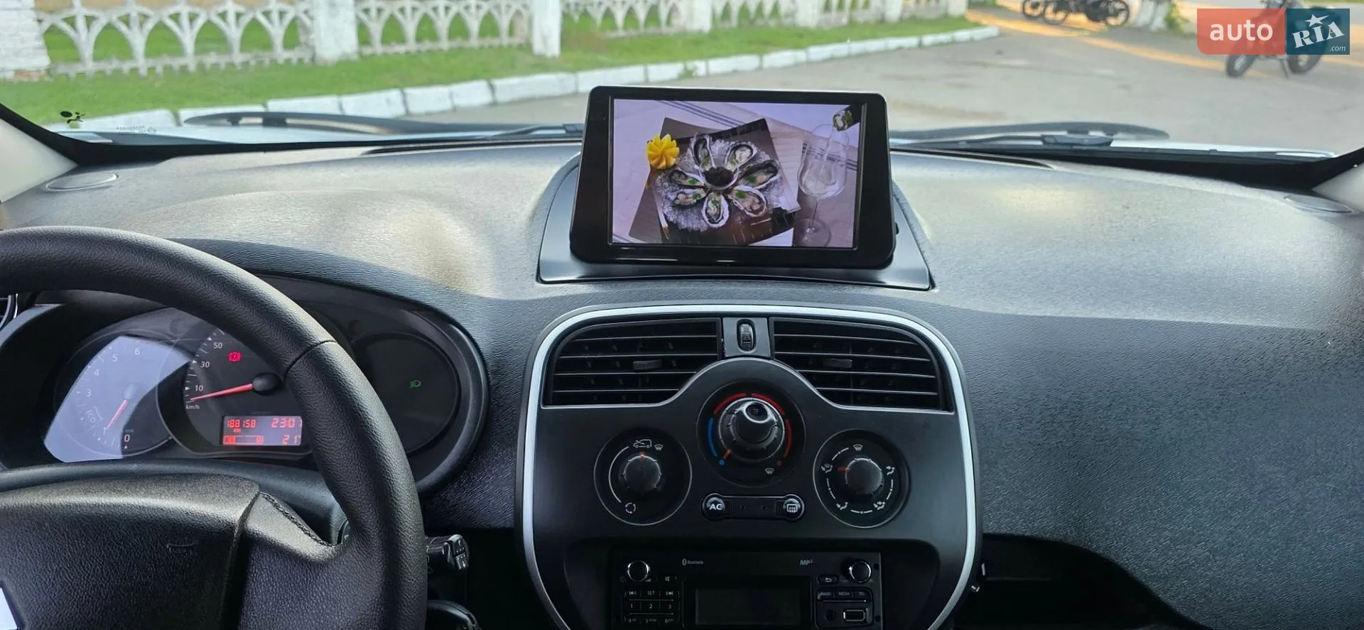 2015 Renault Kangoo - мініатюра 136