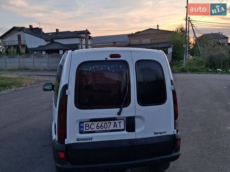 Минивэн Renault Kangoo 2000 в Великих Мостах