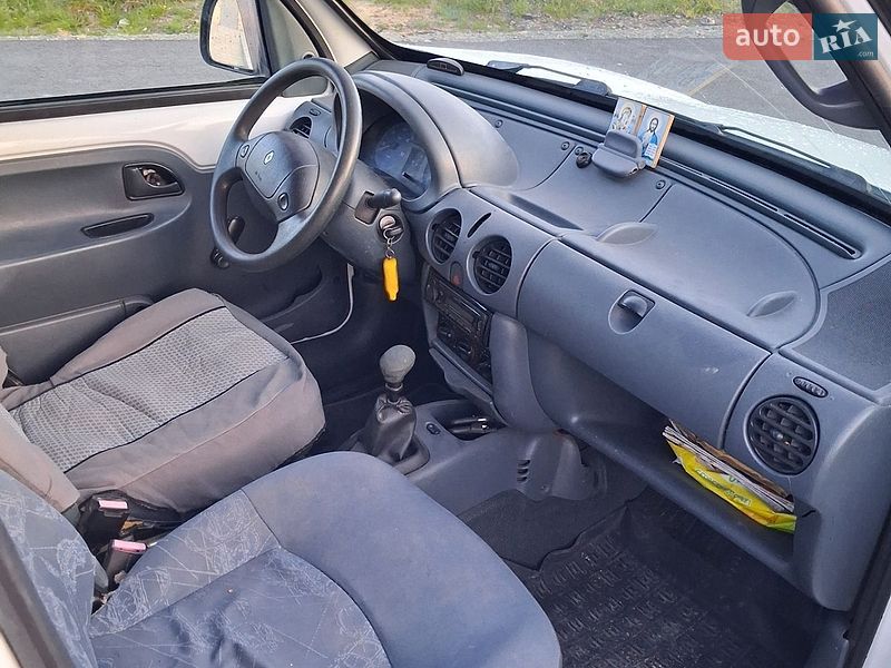 Минивэн Renault Kangoo 2000 в Великих Мостах