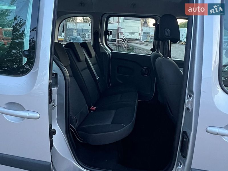 Минивэн Renault Kangoo 2015 в Луцке