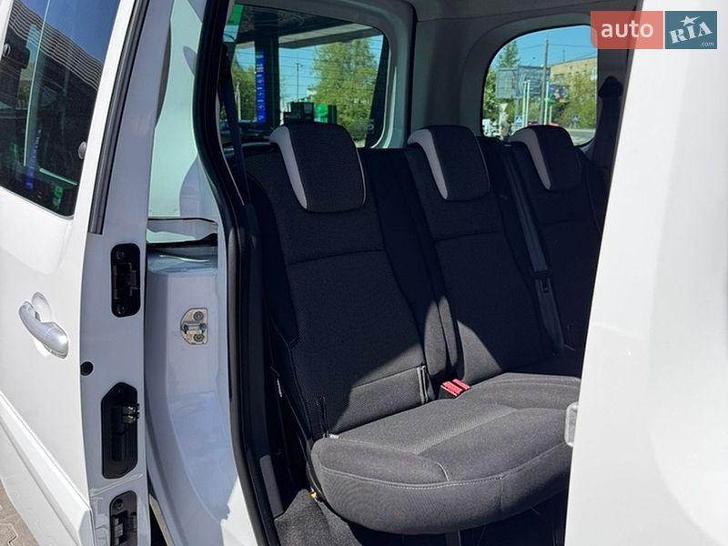 Минивэн Renault Kangoo 2013 в Луцке