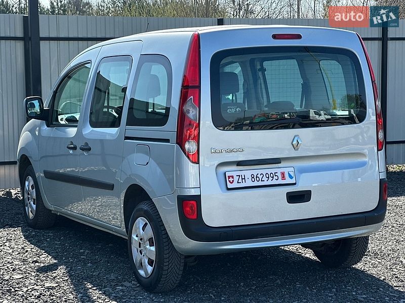 Минивэн Renault Kangoo 2009 в Луцке