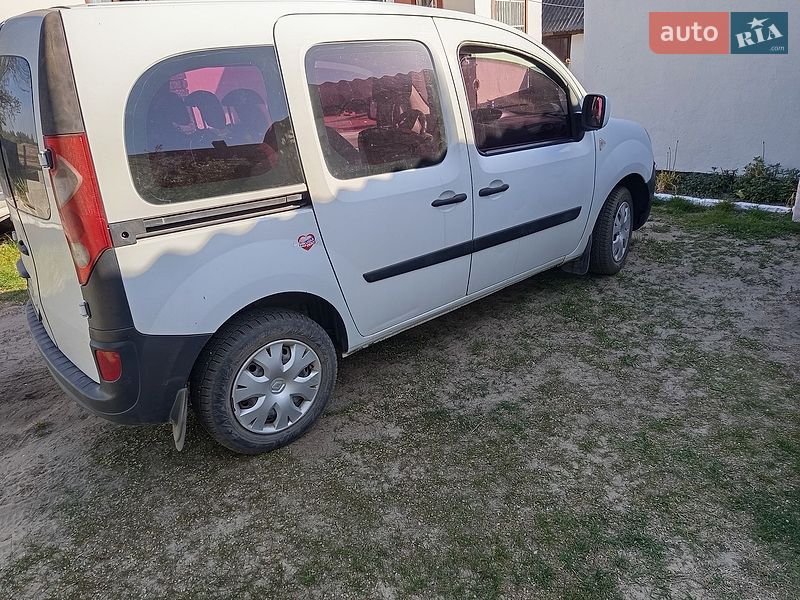 Минивэн Renault Kangoo 2009 в Ровном