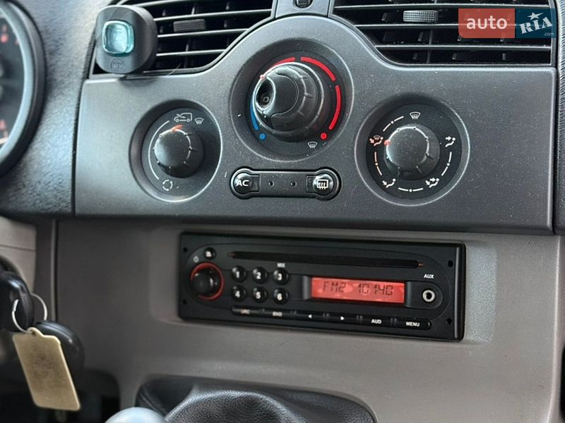 Минивэн Renault Kangoo 2009 в Косове