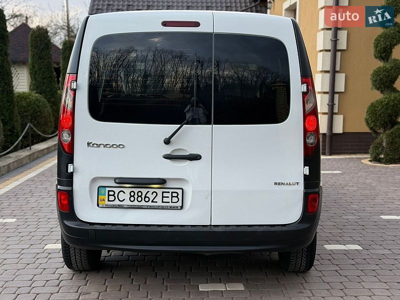 Минивэн Renault Kangoo 2009 в Косове