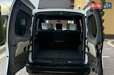 Минивэн Renault Kangoo 2009 в Косове