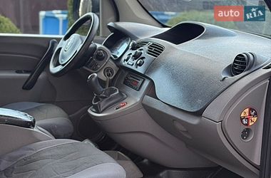 Минивэн Renault Kangoo 2009 в Косове