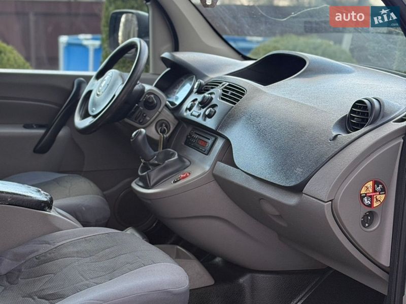 Минивэн Renault Kangoo 2009 в Косове