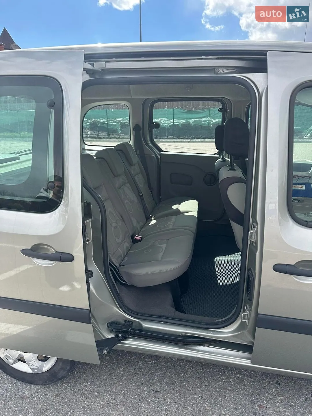 2010 Renault Kangoo - мініатюра 15