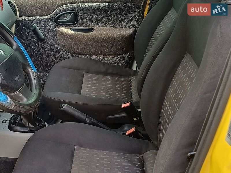Минивэн Renault Kangoo 2002 в Владимире