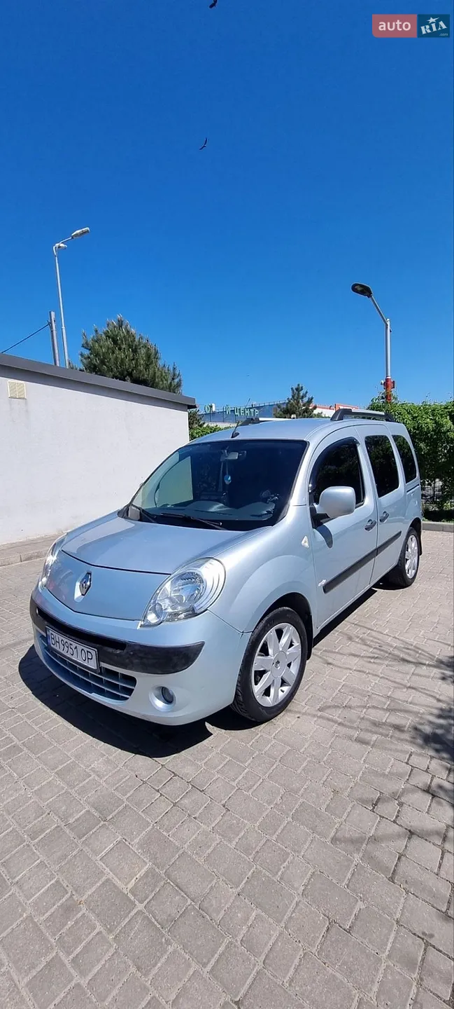 2010 Renault Kangoo - фото 1