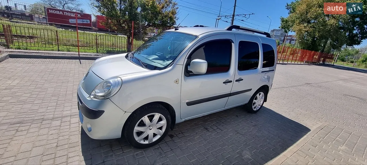 2010 Renault Kangoo - мініатюра 17